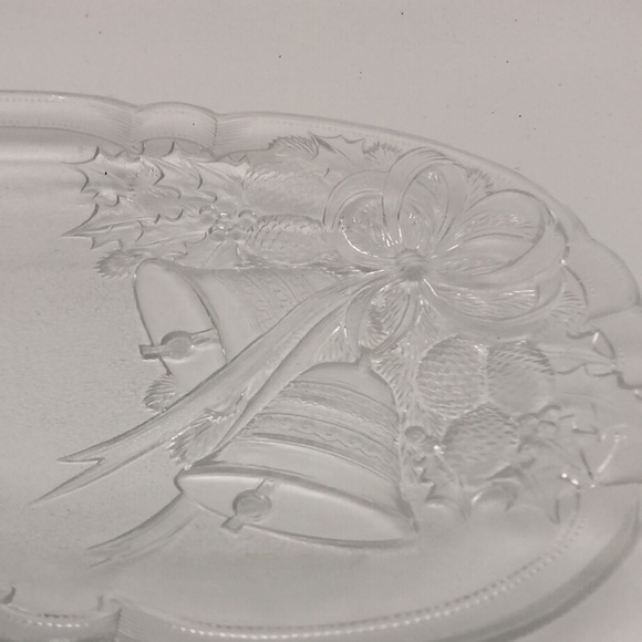 Holiday Glass serving trays with bells - Picture 3 of 4